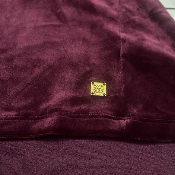 Anne Klein Velour Shirt Cowl Turtleneck Burgundy Wine Womens Medium Hi Low Waist - Picture 3 of 9